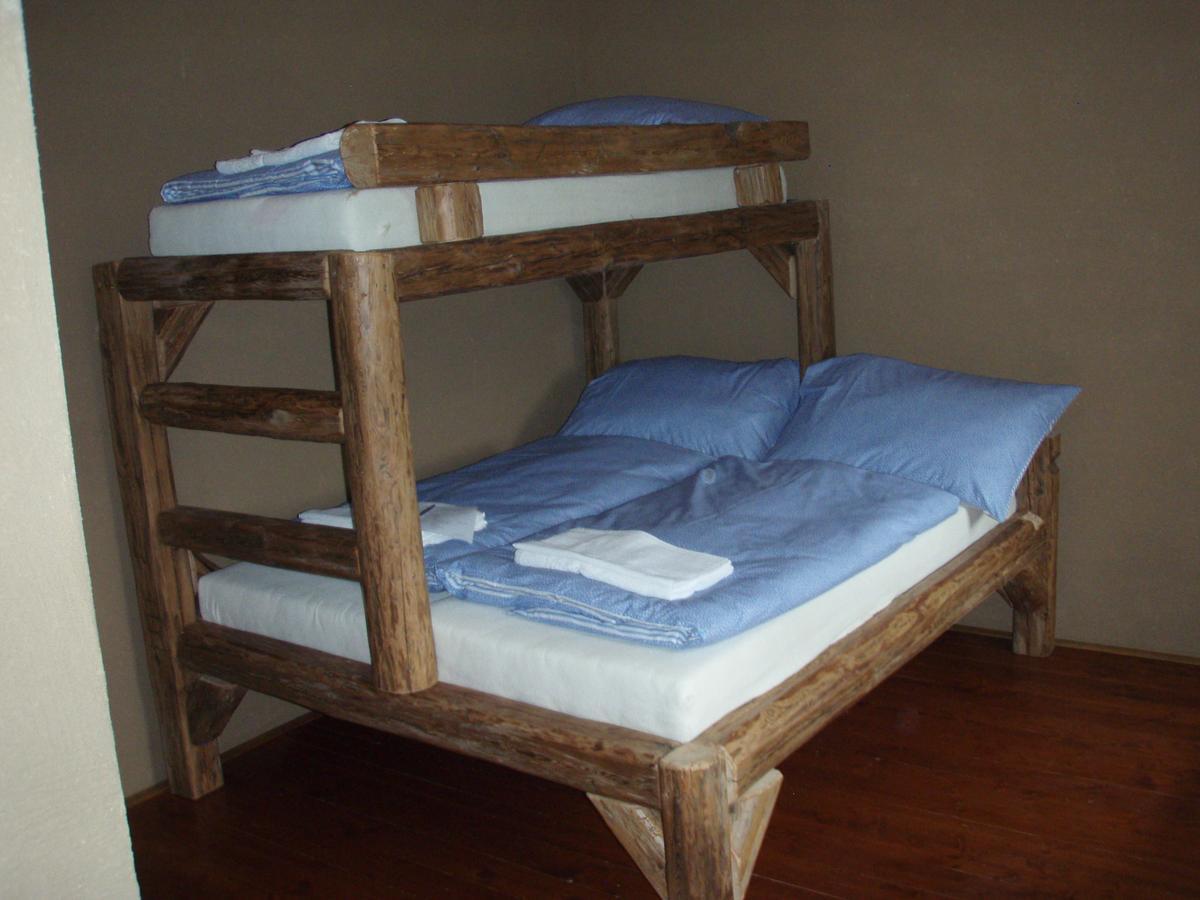 Krcma Hotel U Cisarske Cesty Branisovice  Room photo